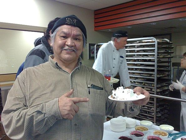 10-les-has-his-cake-and-eats-it-too