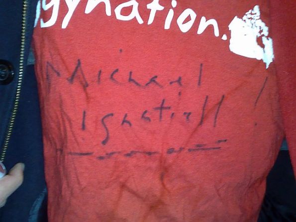 slyvester-and-his-signed-shirt