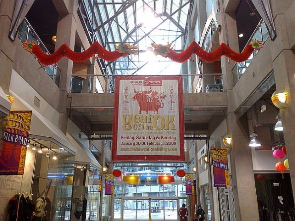 year-of-the-ox-sign-at-tinseltown-mall