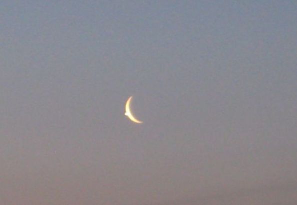 venus-going-behind-the-moon-crop
