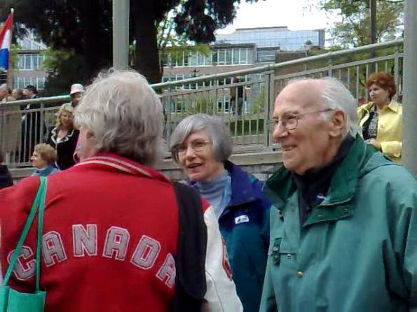 dutch-liberation-ceremony-1a-hendrik-mr-and-mrs-oostindie-at-victory-square