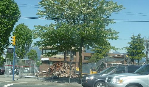 going-east-on-hastings-st-ugm-womens-centre-demolished-2