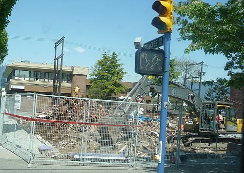 going-west-on-hastings-st-ugm-womens-centre-demolished-61