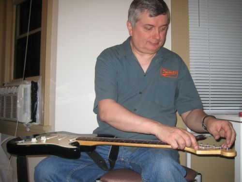 AL restringinga guitar 2 500 AL restringinga guitar 2 500