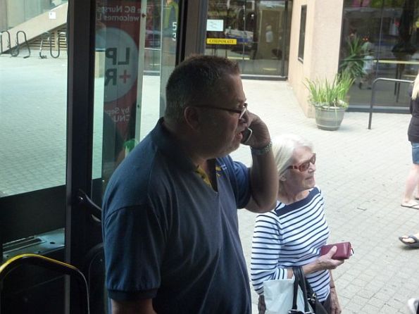 Bus Driver phones on bike thief 1