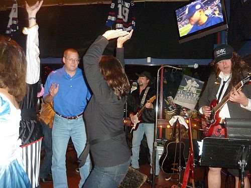 3 Dancing to Rockafellas 3 Dancing to Rockafellas