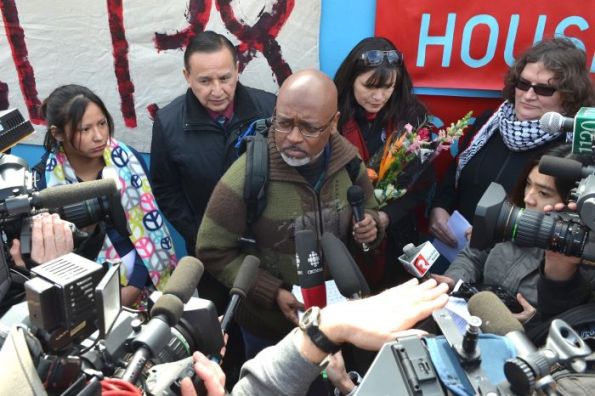 483441_256152497854782_1878396315_n